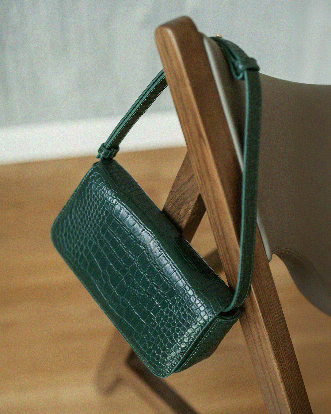 Demi Raya in Emerald
