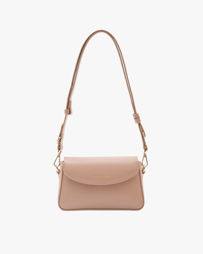 Siara in Blush