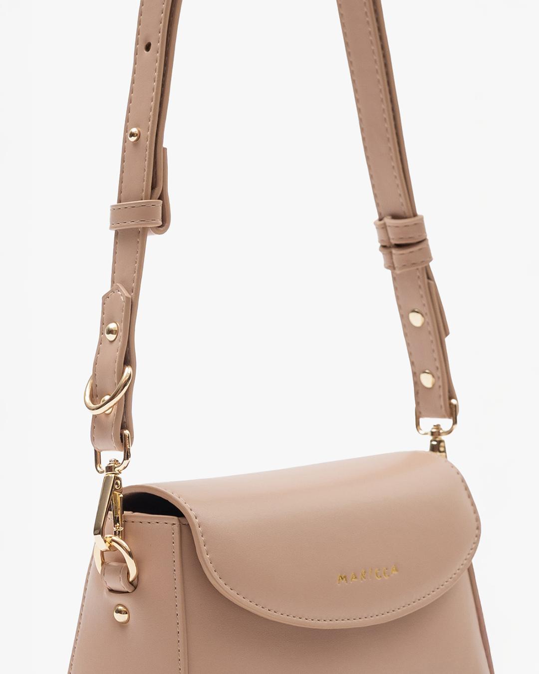 Siara in Blush